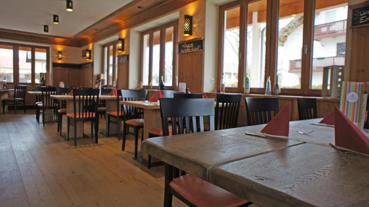 Hotel Heimfeld Restaurant Cafe Garching an Der Alz Kültér fotó