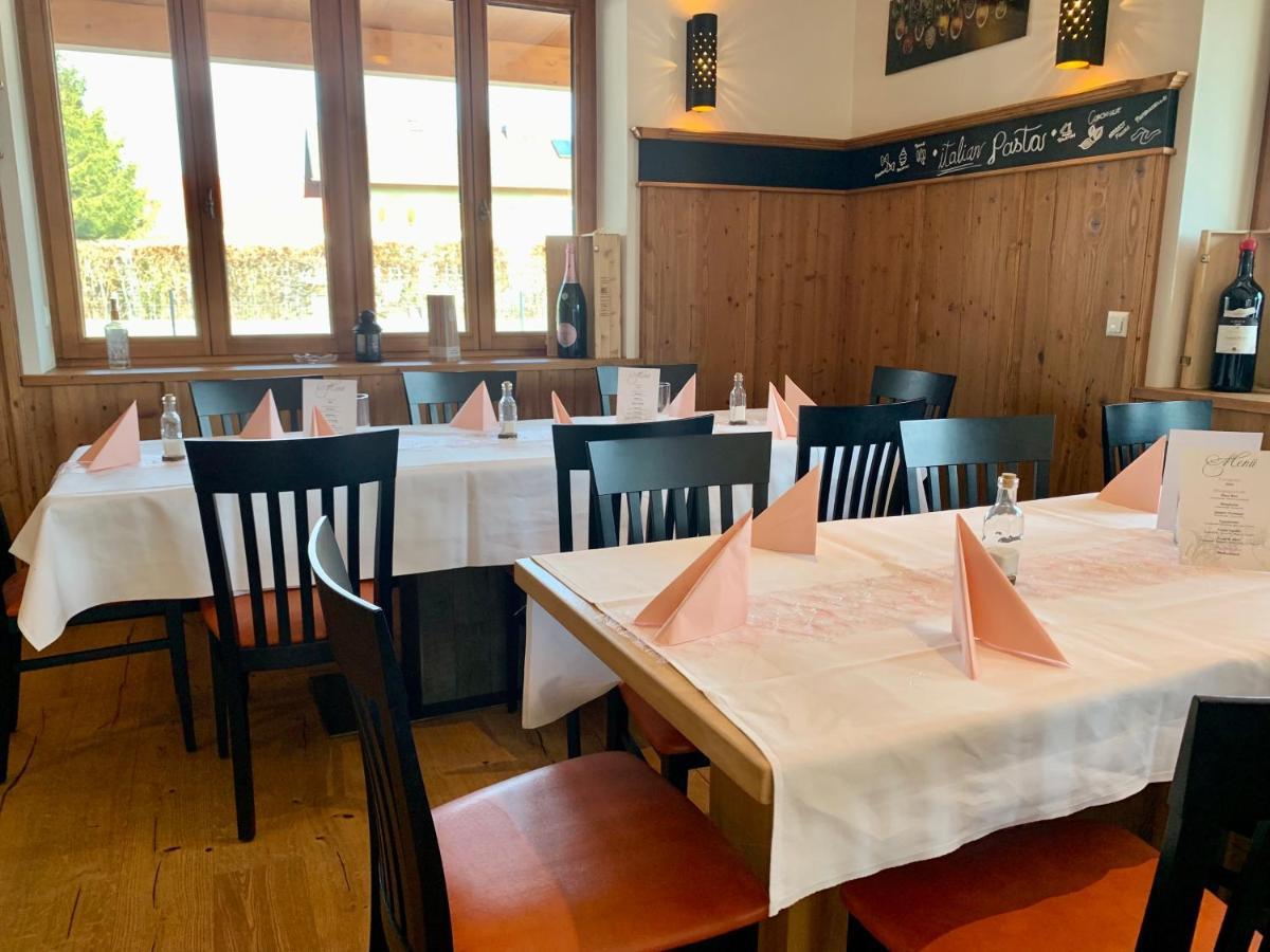 Hotel Heimfeld Restaurant Cafe Garching an Der Alz Kültér fotó